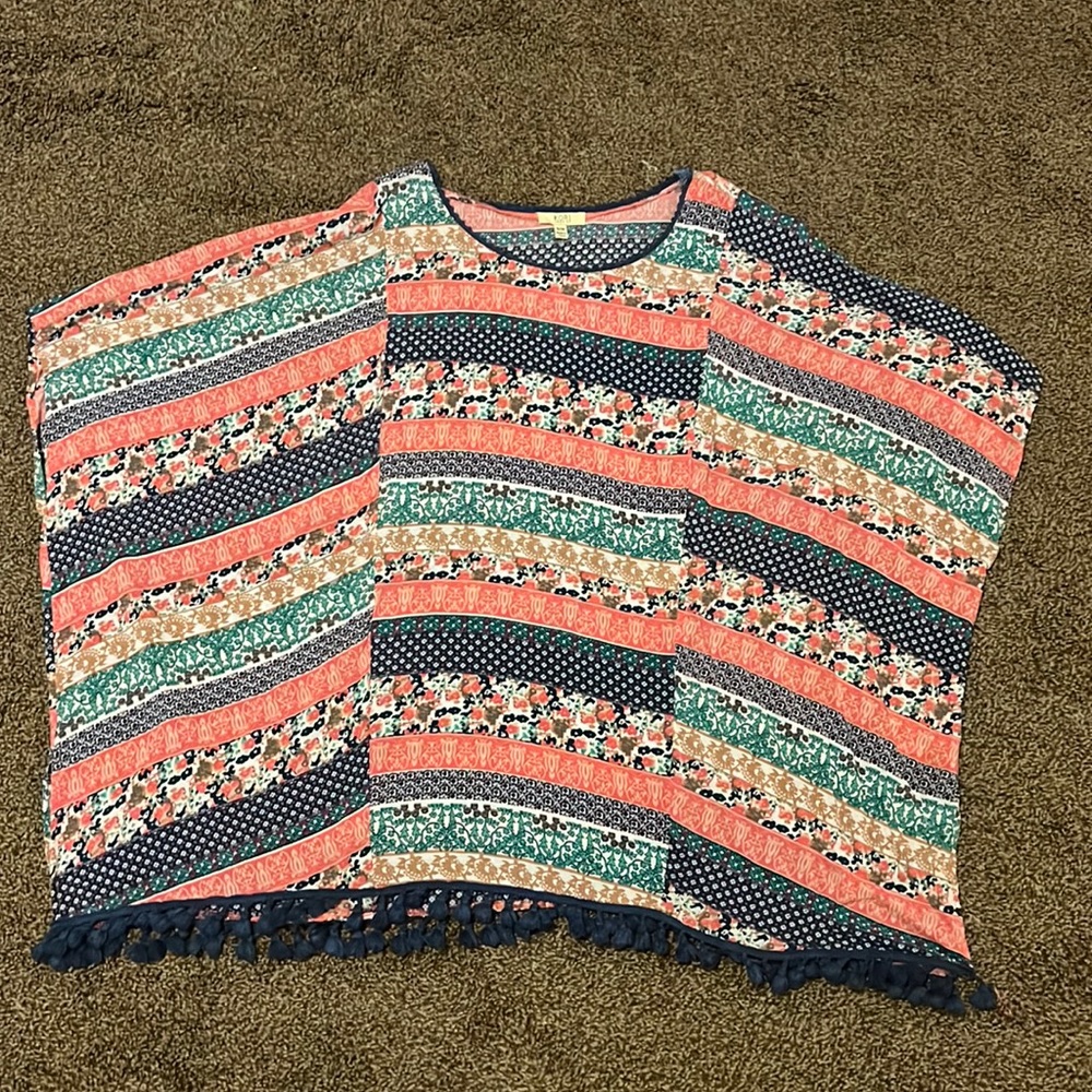 Women lightweight top